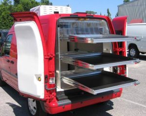 紧凑型送货车与货架使用ATC8-RT在每个面包店的交付新鲜欢迎加入