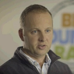 Rob Brouwer - Big Country Raw的共同所有人在他的运输车队上使用ATC制冷系欢迎加入统。